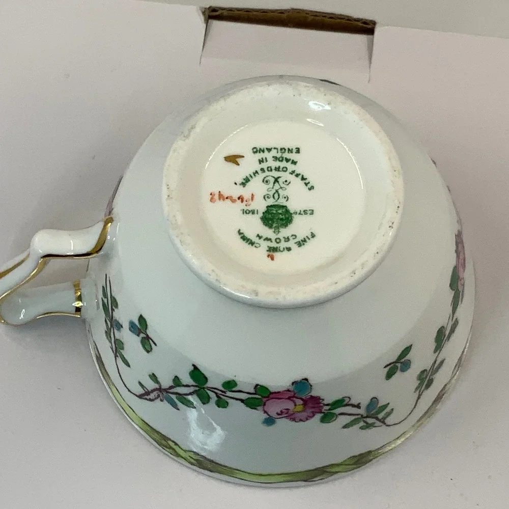 Crown Staffordshire Fine Bone China Teacup Floral Ribbon Gold‎ Trim England